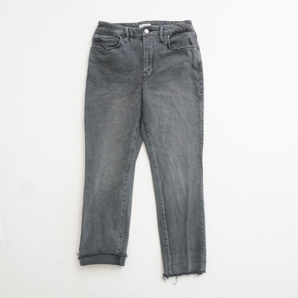 Good American Straight Leg Jeans in Washed Gray